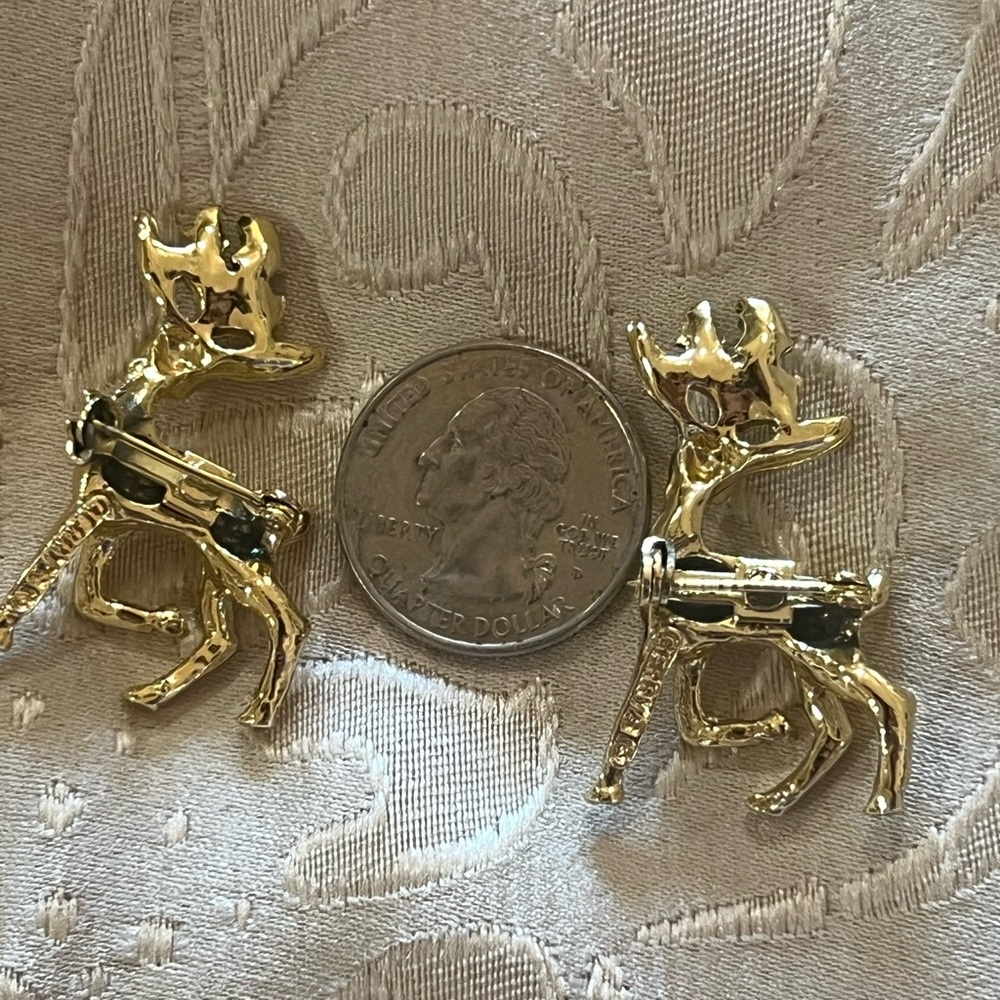 Gold Reindeer Brooch Set